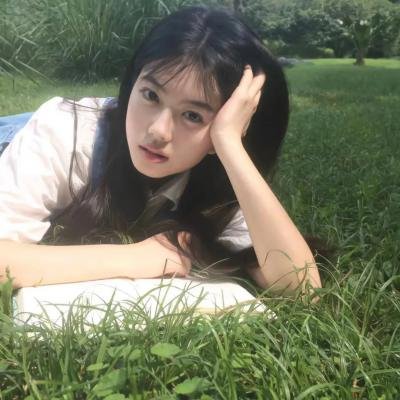 在光影中漫步:罗比穆勒